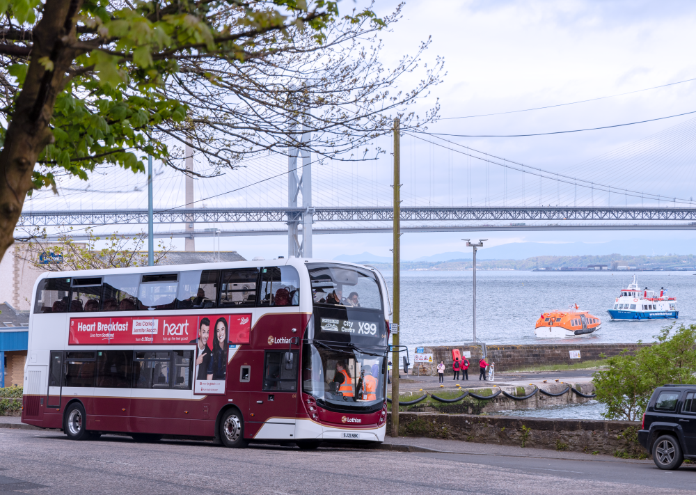 An X99 Cruiselink bus parked at South Queensferry,